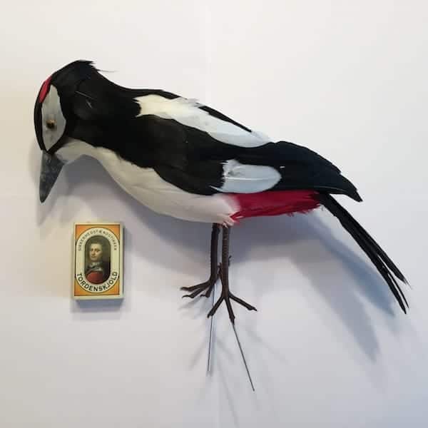 Kunstig spætte med fjer - Billede 2