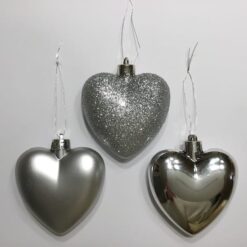 Alternative view of Sølvfarvet blankt fint plasthjerte