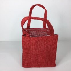 Alternative view of Lærreds pose i rød