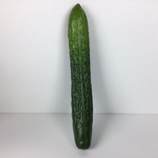 Meget naturtro kunstig agurk
