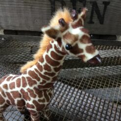 Alternative view of Giraf med gylden pels