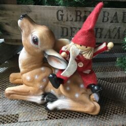 Alternative view of Dekorativ bordeaux rød nissedreng