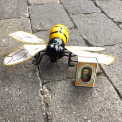 Alternative view of Kæmpe stribet gul bi