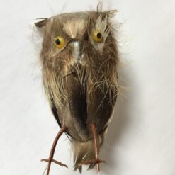 Kunstig ugle med strit hår