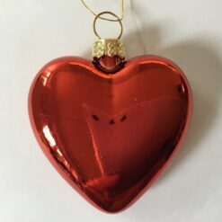 Rødt blankt plastik hjerte