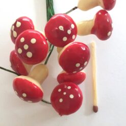 Røde paddehatte Ø 2,2cm