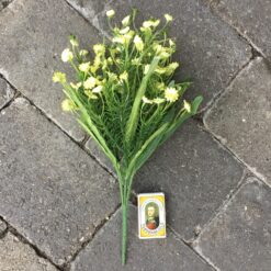 Gul buket med mange blomster