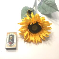 Alternative view of Gul dekorativ solsikke gren