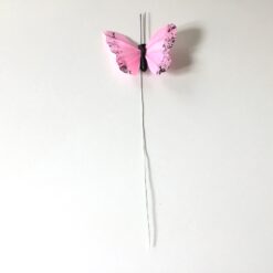 Alternative view of Rosa lille sommerfugl på pind