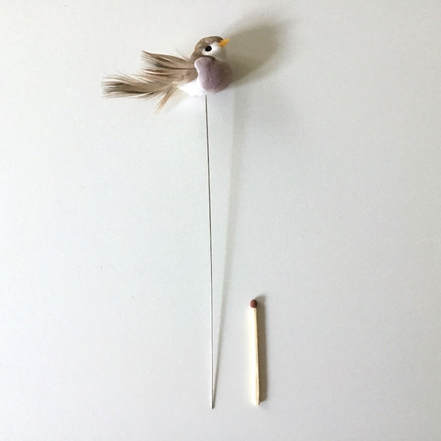 Lille bitte rosafarvet mini fugl