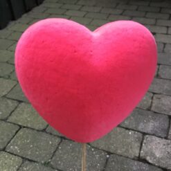 Lyserødt hjerte på pind