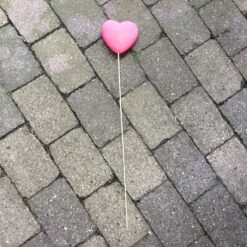 Alternative view of Lyserødt hjerte på pind