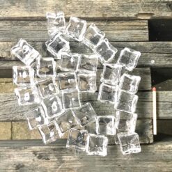 Alternative view of Kunstige små firkantet Isterninger