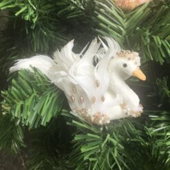 Alternative view of Smuk hvid dekorativ svane