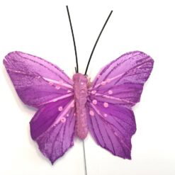 Stor dekorativ lilla sommerfugl