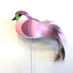 Alternative view of Dekorativ rosa fugl med fjer