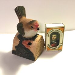 Alternative view of Brun fugl med fløjt