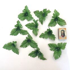 Alternative view of Grønne ens buket blade samlet