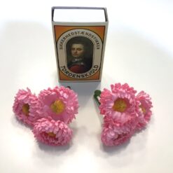 Alternative view of Små rosa blomster buketter