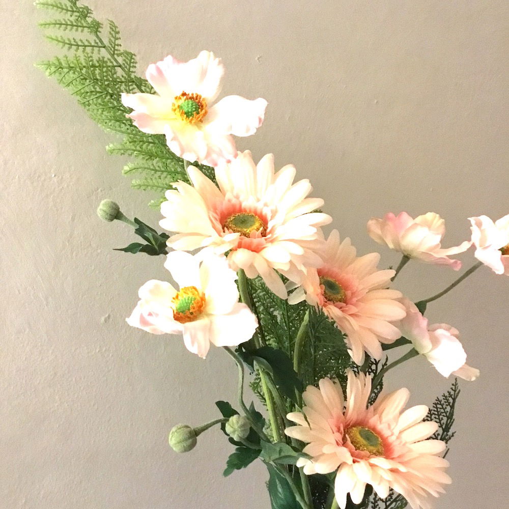 Kunstig håndbundet buket med gerbera - Billede 6