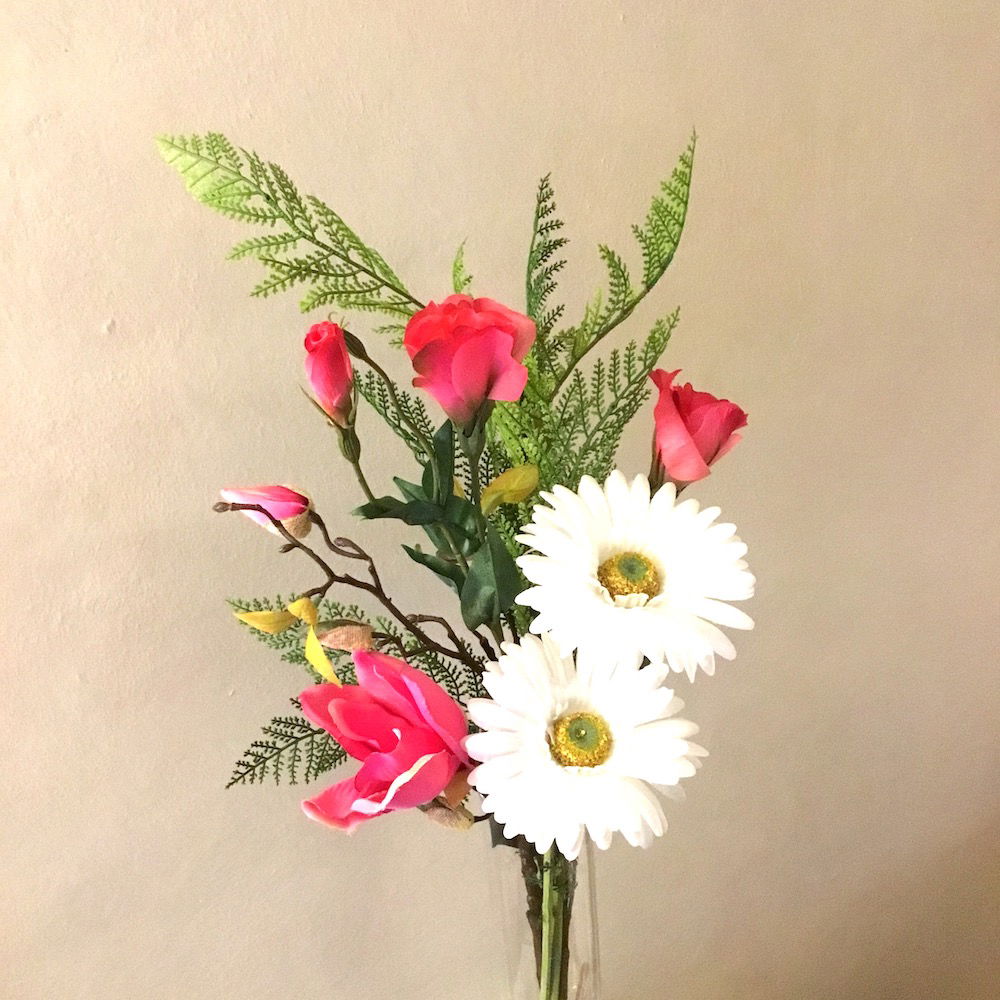 Kunstig håndbundet buket med magnolia - Billede 7