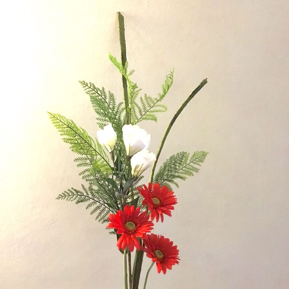 Kunstig håndbundet buket med klokker