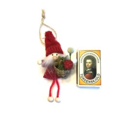 Alternative view of 1 rød nissefar med kurv